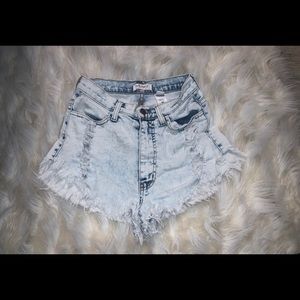 DENIM, CUT OFF, HIGH-WAISTED JEAN SHORTS 🌊